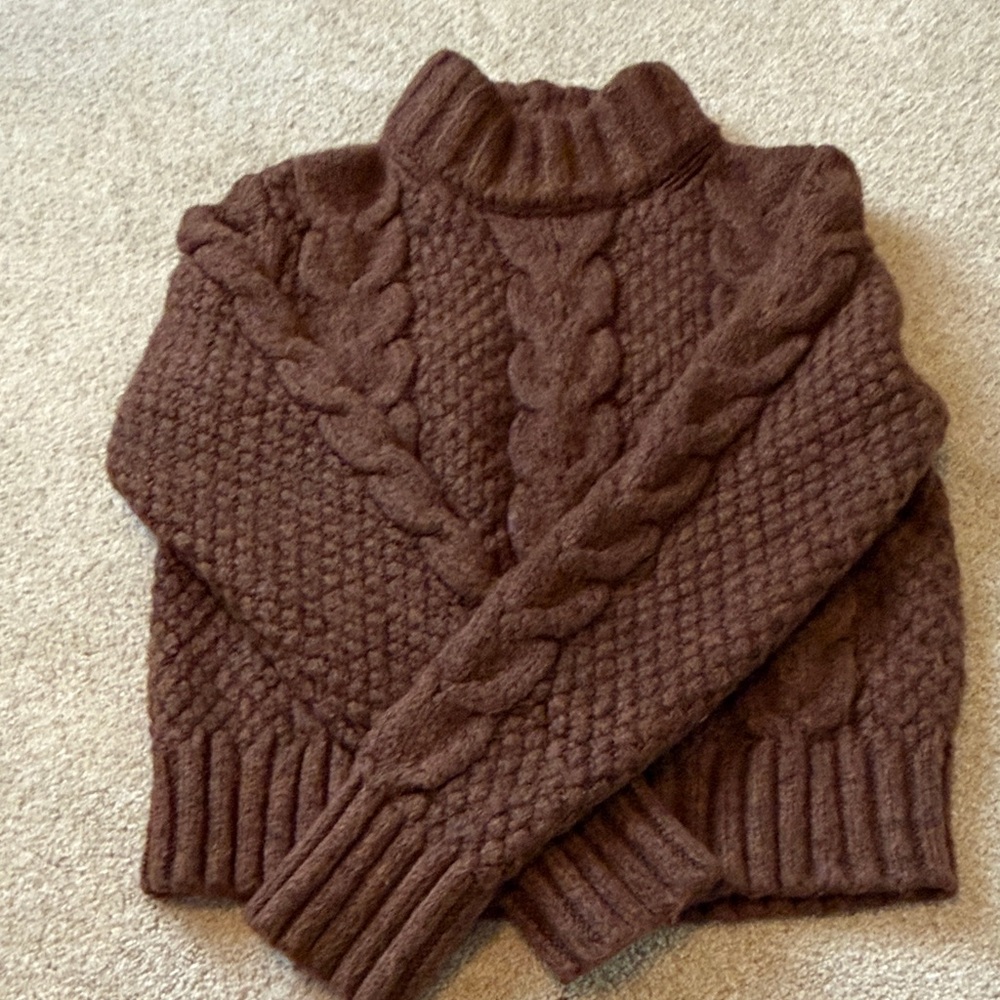 AMERICAN EAGLE Cozy Brown Cable Knit Sweater